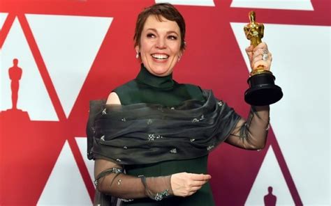 Le triomphe inattendu d'Olivia Colman aux Oscars: une victoire inspirante pour les actrices britanniques à l'accent prononcé